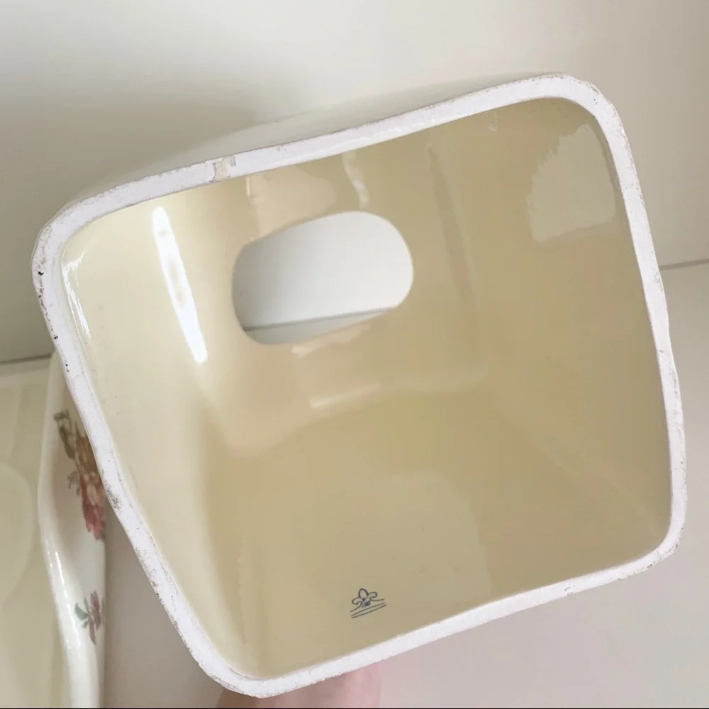 Vintage 60’s bathroom vanity set